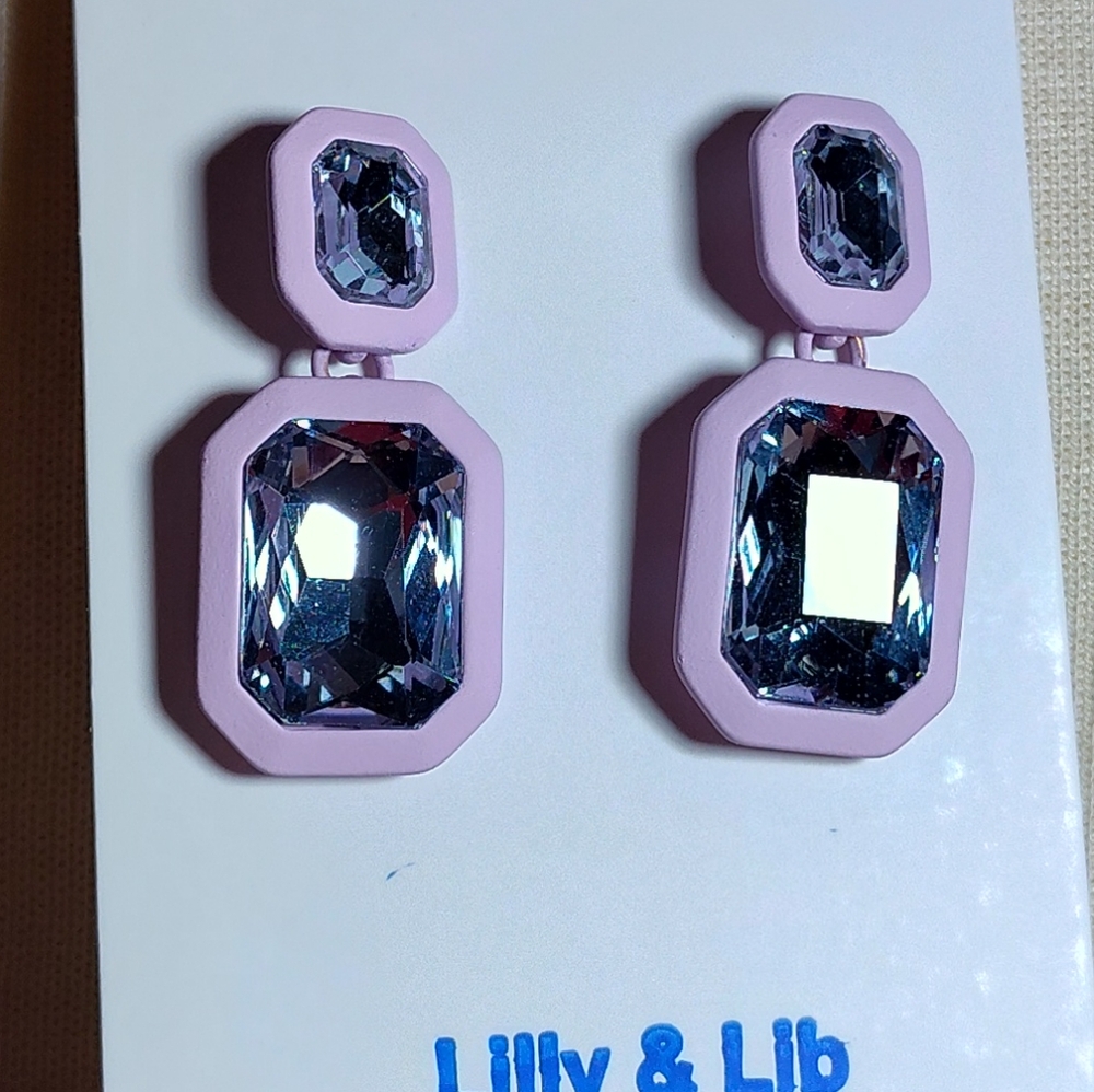 Lilly & Lib Lavander Orchid and Faceted Putple Dyone Geometric Earrings